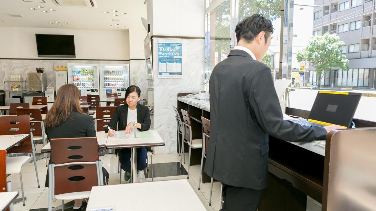 Toyoko Inn Kagoshima Chuo Eki Nishi Guchi Екстер'єр фото